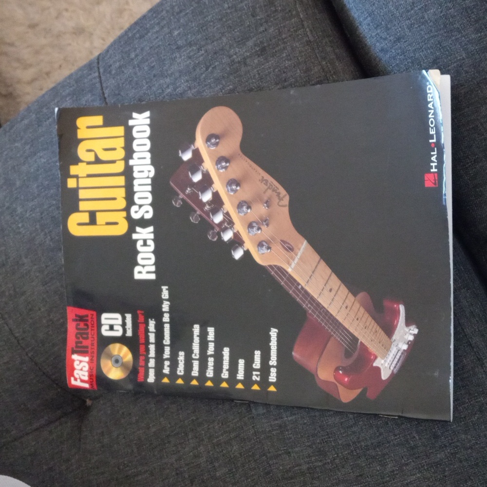 FAST TRACK Music Instruction CD Included GUITAR Rock Songbook Hal Leonard
